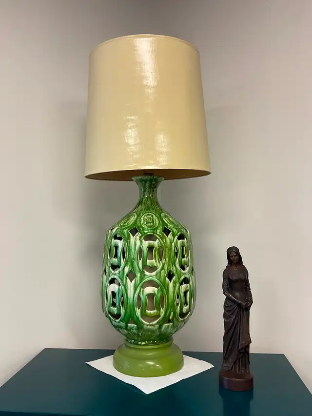 VINTAGE FURNITURE / TABLE LAMPS - Photo 2