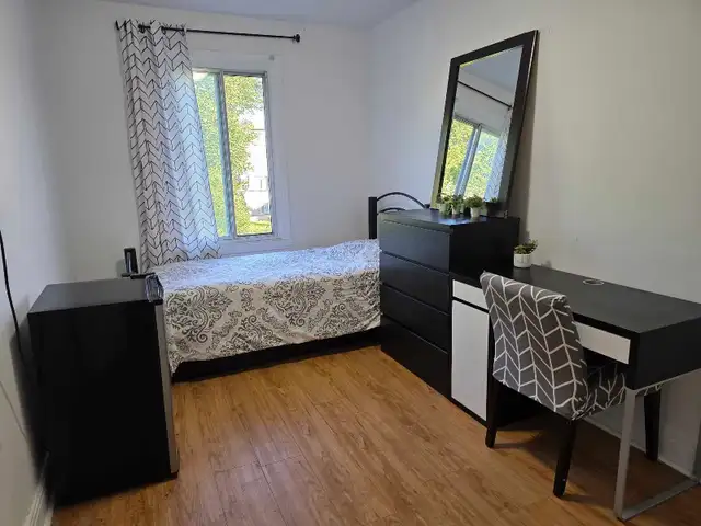 ROOM RENTALS/FURNISHED BEDROOMS FOR RENT/CHAMBRE MEUBLÉE A LOUER - Photo 8