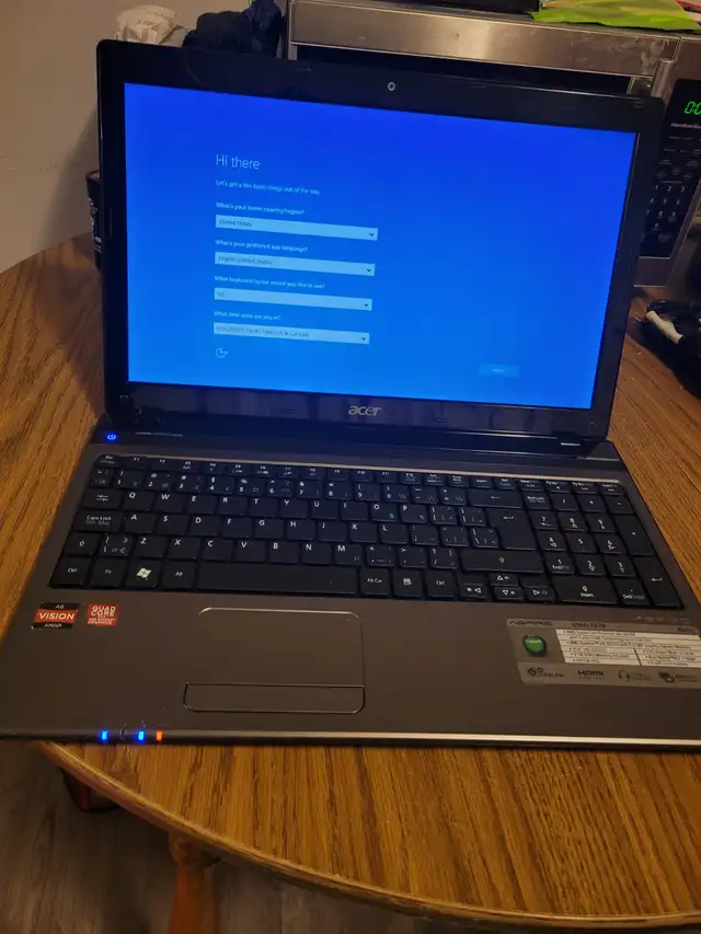 SELLING A ' LIKE NEW ' ACER LAPTOP - Photo 5