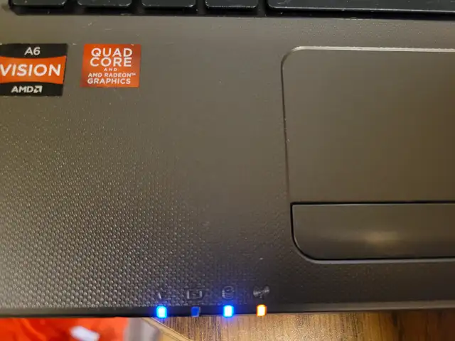 SELLING A ' LIKE NEW ' ACER LAPTOP - Photo 7