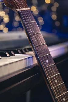 Need Guitar and Piano Teachers for Music School