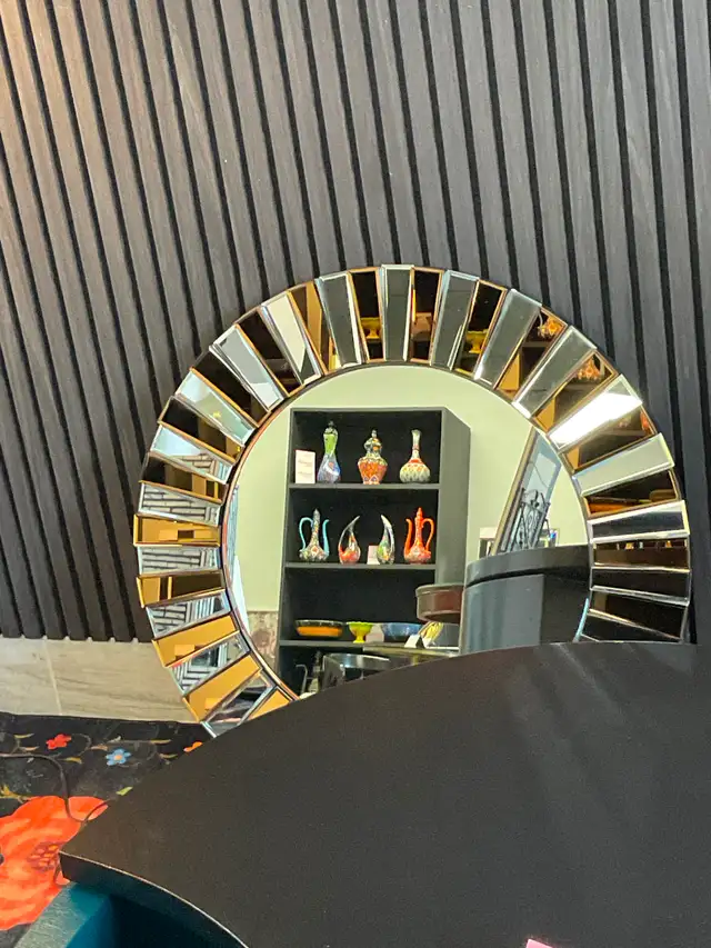 VINTAGE FURNITURE / MIRRORS - Photo 2
