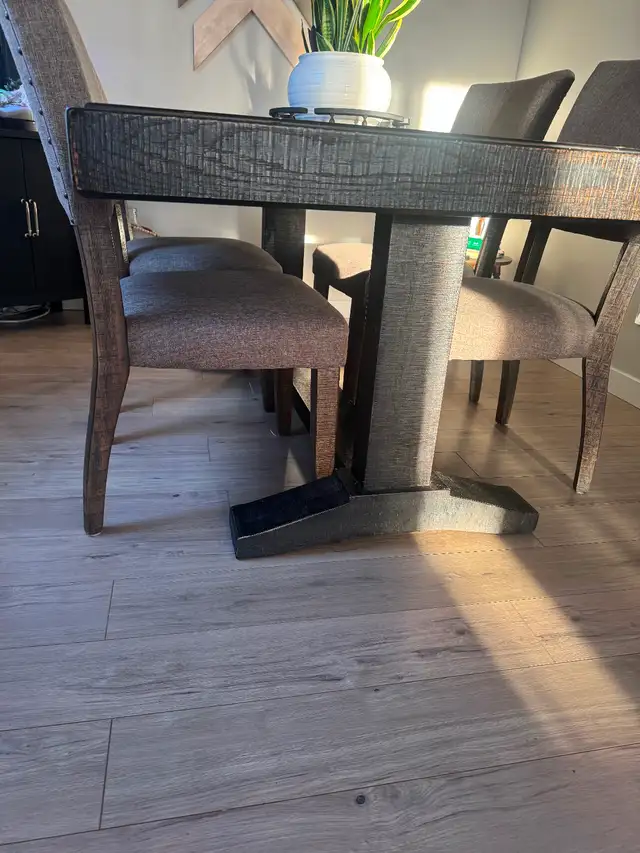 Dining Room Table Set - Photo 3