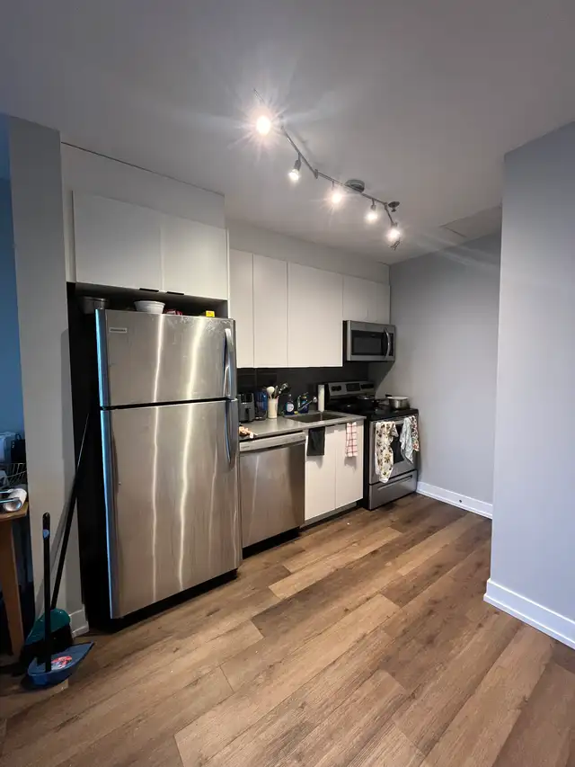 Theo Student Summer Sublet - U of O May -Aug 2026 $999 OBO - Photo 7