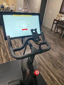 peleton bike with accessories - Photo 3