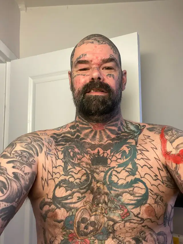 hi I’m Jane I’m looking for a girl for me and my husband - Photo 2