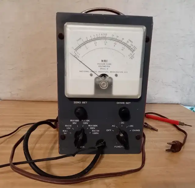 Vintage Electronics - Photo 2