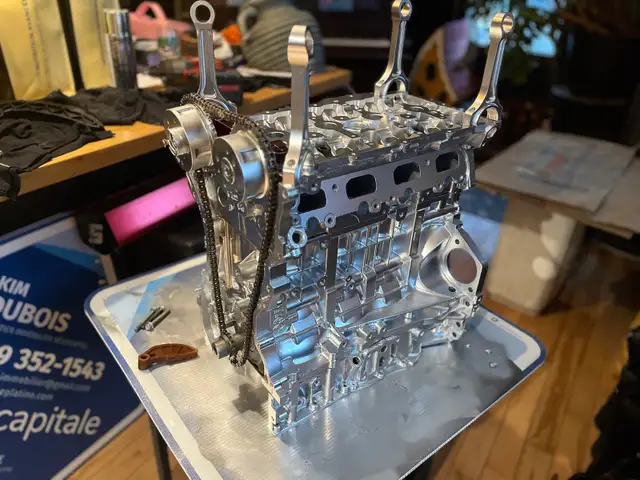 Table décorative sur mesure