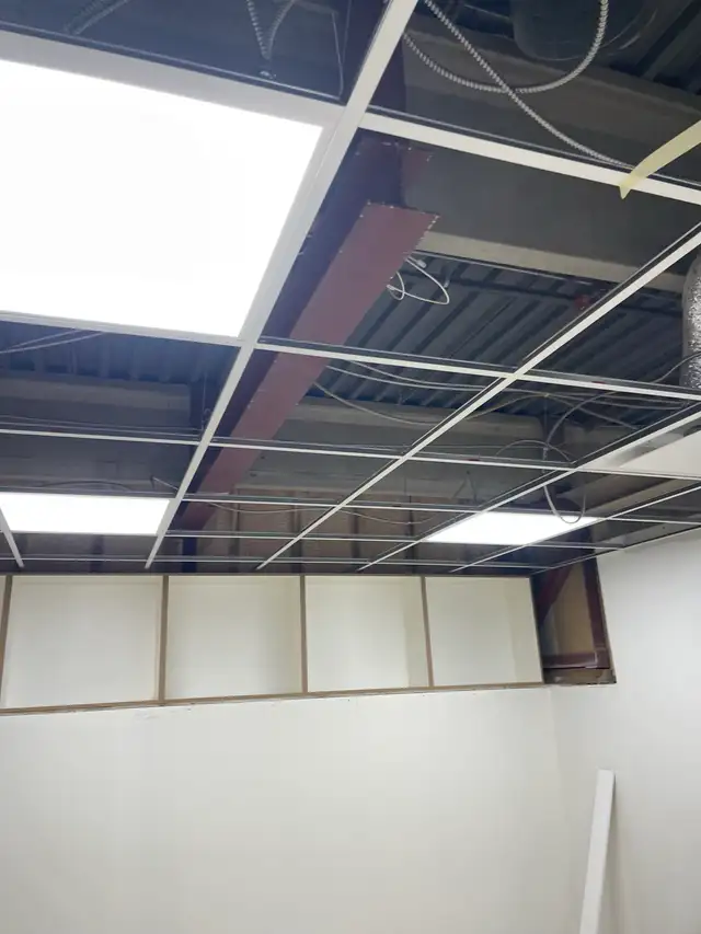 reliable electrician - best offer - Photo 2