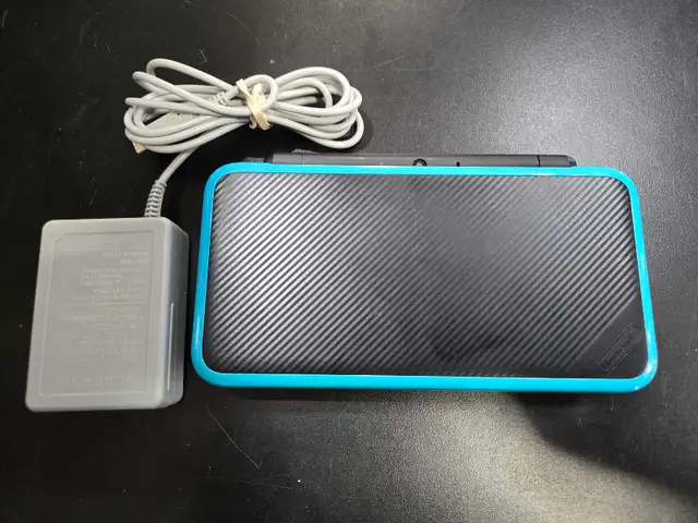 'New' Nintendo 2DS XL Turquoise/Black w/Charger & Stylus - Photo 4