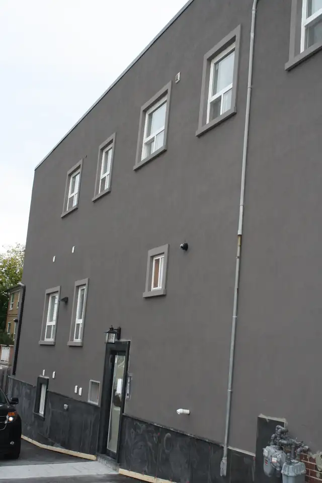 Boutique Style 2- Bedroom Apartment - Photo 7