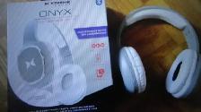BRAND NEW WIRELESS  BLUTOOTH  HEADPHONE  $30