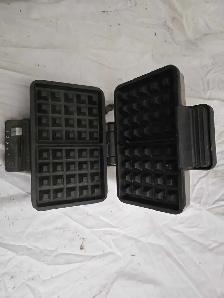 Cuisinart Waffle Maker - Photo 2