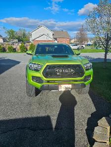 2022 Toyota Tacoma TRD PRO - Photo 2