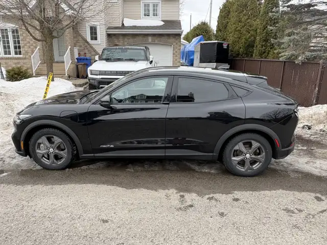 Ford Mustang Mach-e Select AWD 2022 - Photo 2