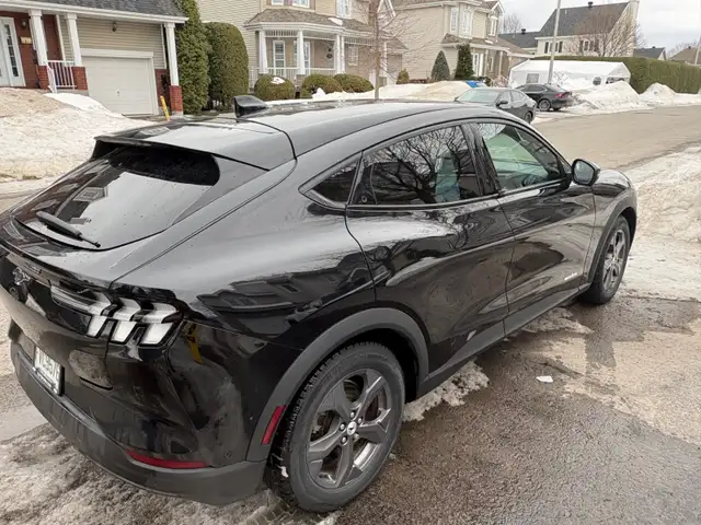 Ford Mustang Mach-e Select AWD 2022 - Photo 4