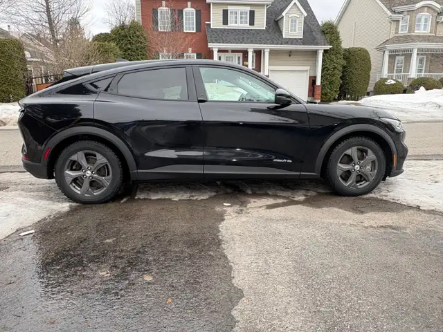 Ford Mustang Mach-e Select AWD 2022 - Photo 5