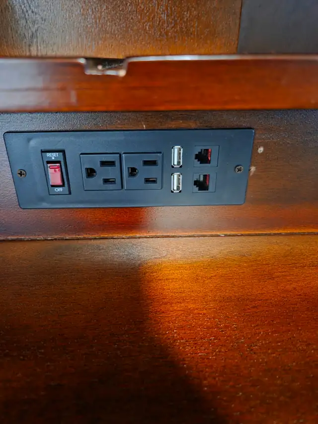 COMPUTER OFFICE DESK - Photo 3