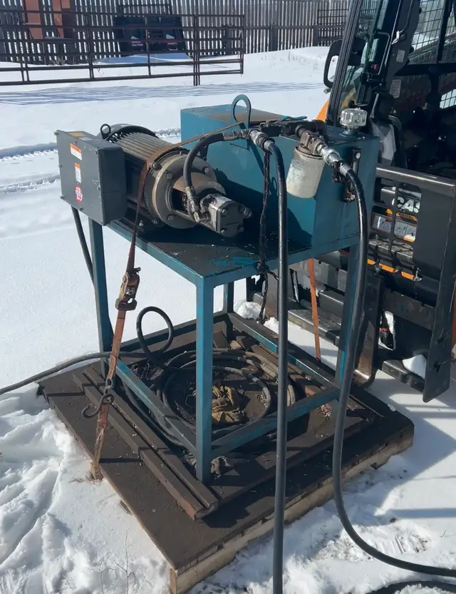 Bison Chute - BERLINIC MFG Portable Hydraulic Bison Chute - Photo 9