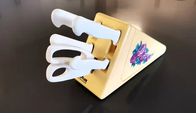 5-Piece Stainless Steel Kitchen Knife Set - Photo 4