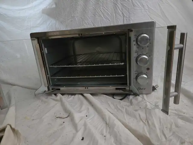 Oster Toaster Oven - Photo 2