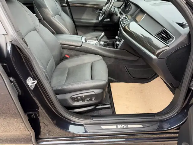 2015 BMW GRAN TURISMO 550i xDrive 4dr Hatchback AWD - Photo 6