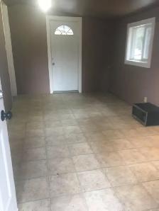 5 Acres, 3 Bedroom Home for Lease - Photo 4