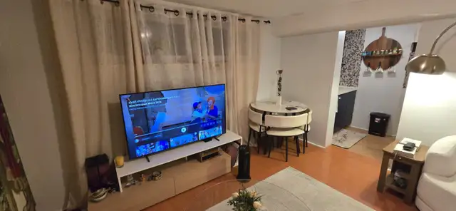 One bedroom basement apartment - Photo 2