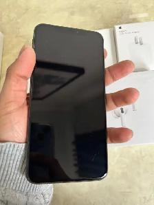 iPhone XS MAX 512GB Mint Condition!