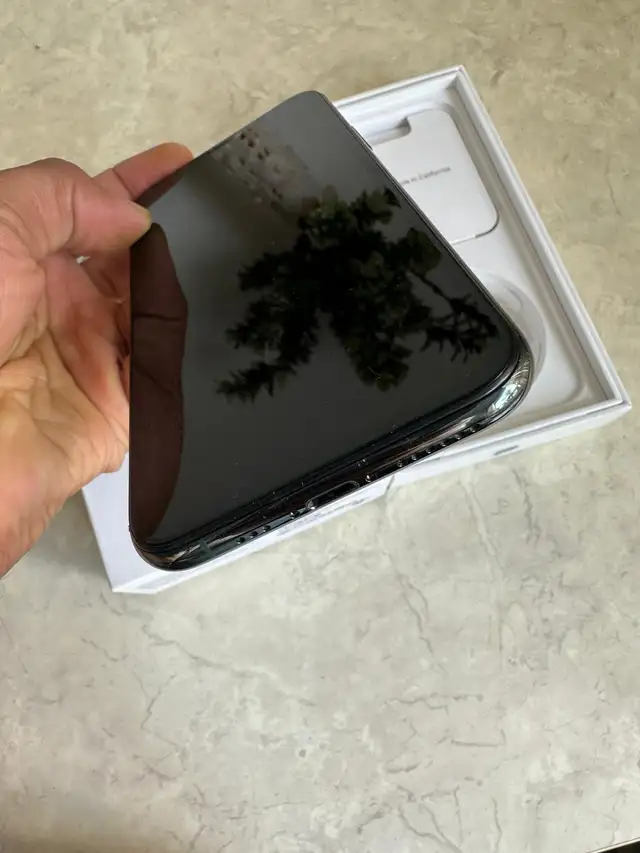 iPhone 11 PRO 512GB - Mint Condition! - Photo 5