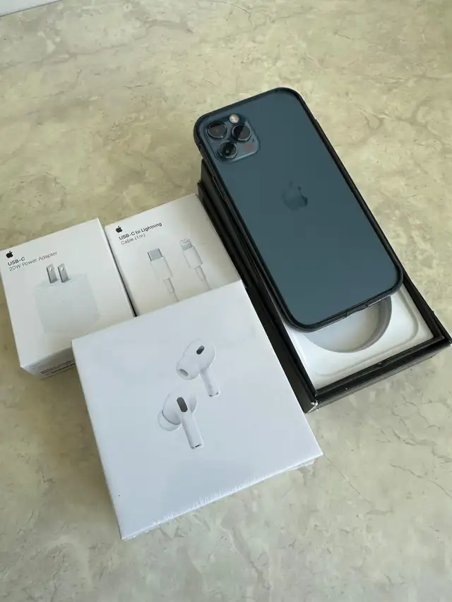 iPhone 12 PRO 512GB Unlocked - Mint Condition!