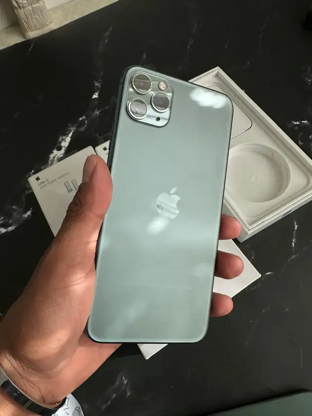 iPhone 11 PRO MAX 512GB - Mint Condition! - Photo 3