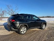 2020 Toyota RAV4 - Photo 3