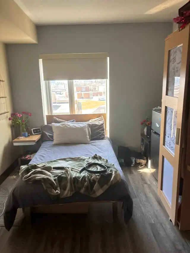 Waterloo Student Room Available – King Street Towers – May 2026