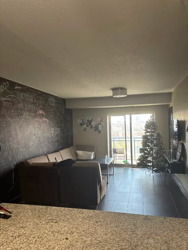 Waterloo Student Room Available – King Street Towers – May 2026 - Photo 3