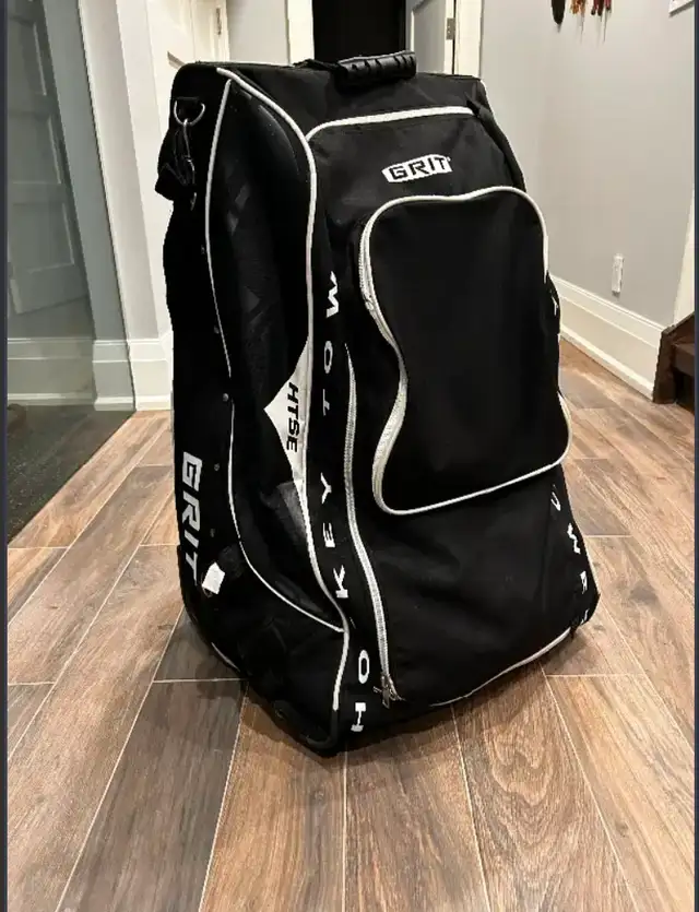 Grit hockey bag - as new