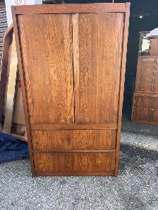 Free delivery used solid wood Wooden Armoire with Drawers