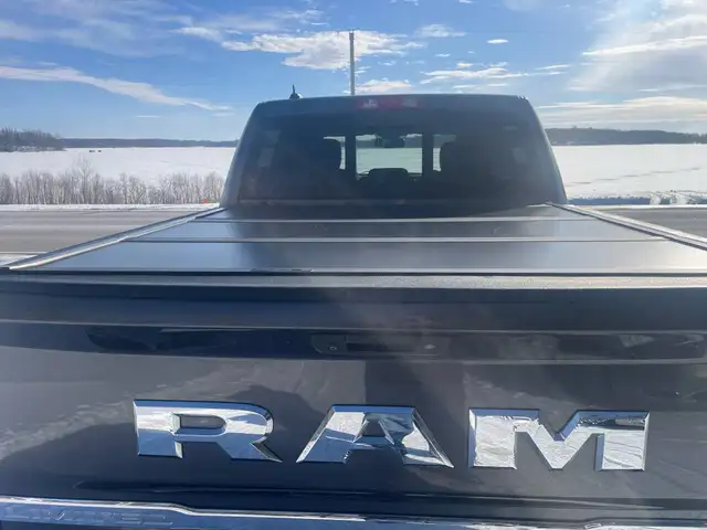 2016 Ram 1500 Eco Diesel NEEDS WORK 4X4 - Photo 4