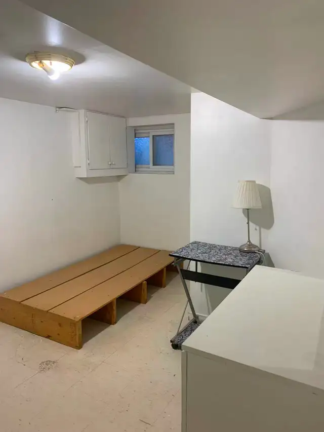 Basement apartment for rent. - Photo 8