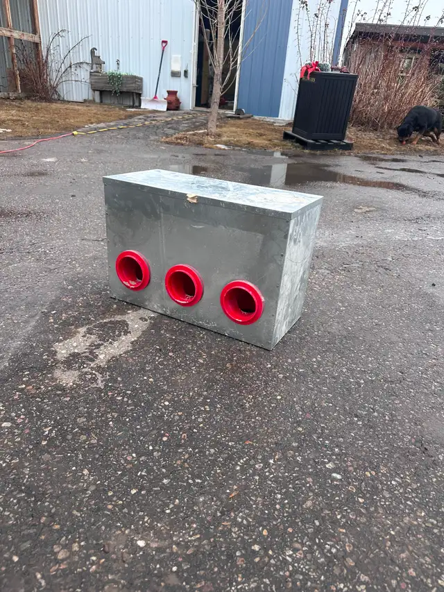Chicken Feeder - 6 port NEW