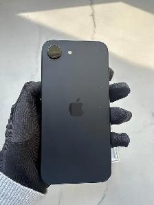 iPhone 16e 128gb   Full Accessories Kit   Fast Delivery!