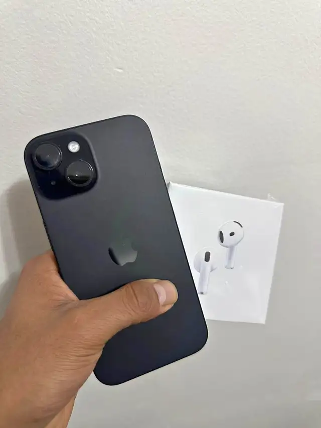 iPhone 15 128GB – Premium Bundle – AirPods & Charger – Delivery