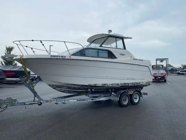 2004 Bayliner Classic 242 Fisherman - Photo 4