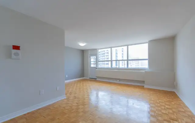 Lease Takeover – Rent Controlled Unit Near Downtown - Photo 4