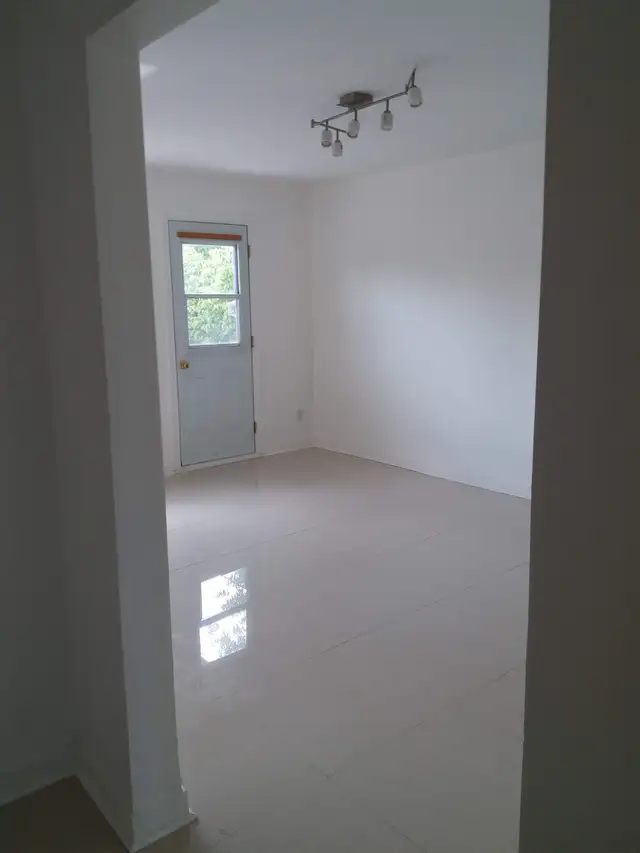 Grand 5 1/2 villeray disp. maintenant ou Juillet 3 chbrs fermées - Photo 2