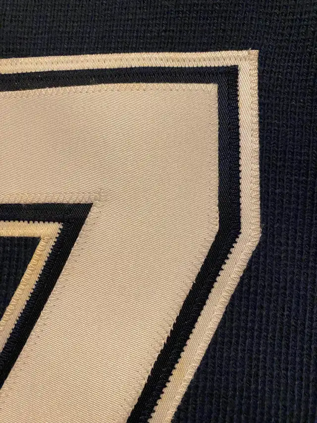 Chandail Toronto Maple Leafs Tim Horton rétro. - Photo 5