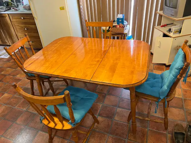 Free delivery used Wooden Dining Table Set with 4 Chairs - Photo 5