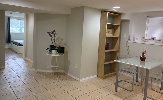 Freshly Renovated & Furnished 2-Bedroom Suite -All-inclusive - Photo 5