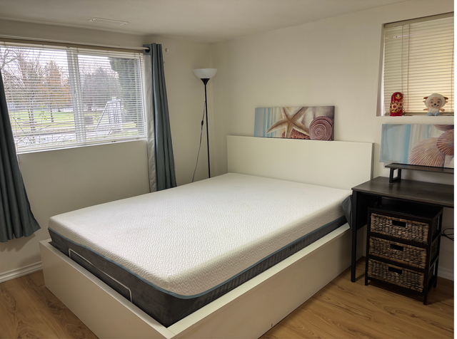 Freshly Renovated & Furnished 2-Bedroom Suite -All-inclusive - Photo 6