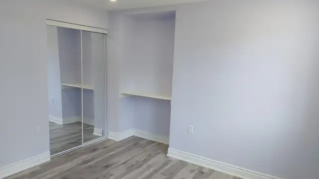 2 Bedroom walkout basement Apartment - Photo 7